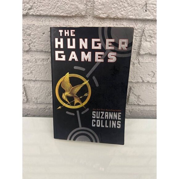 The Hunger Games by Suzanne Collins (2009, Trade Paperback, Scholastic) - Picture 1 of 5